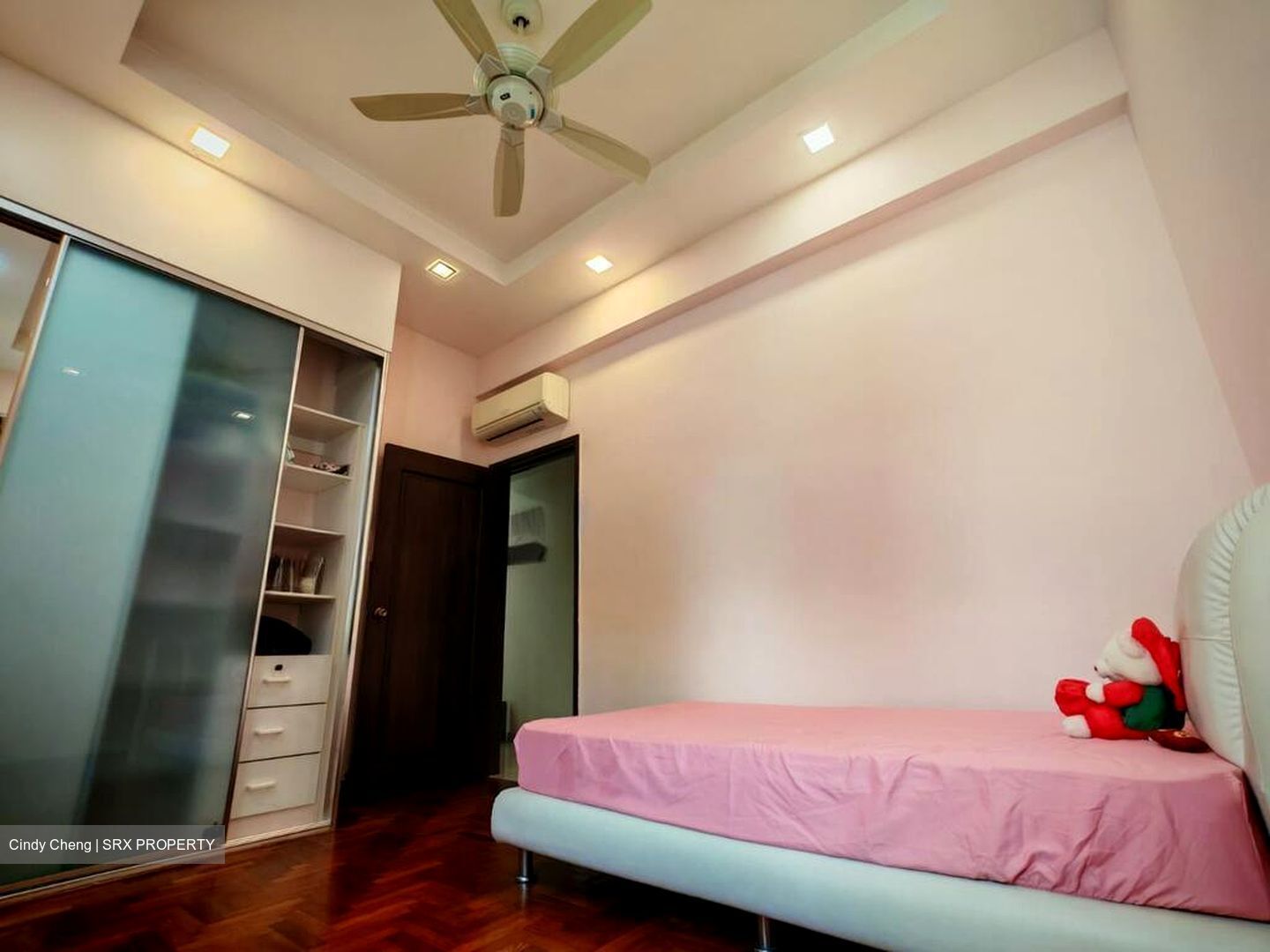 Cashew Heights Condominium (D23), Condominium #508950031